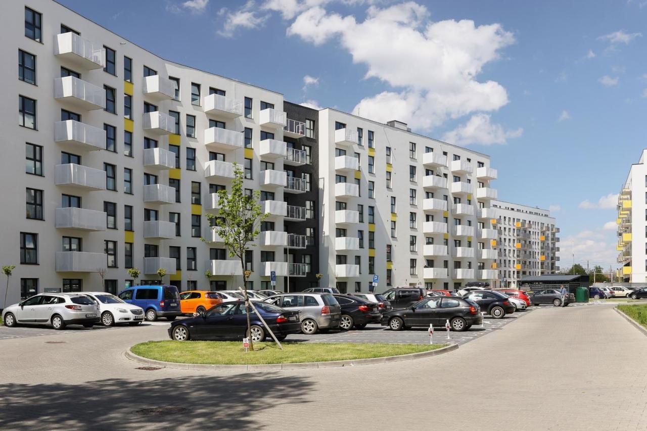 Elegant Pet-Friendly Studio In Krakow By Noclegi Renters Екстер'єр фото